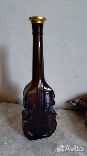 Изящные две бутыли для домашнего вина на 750мл