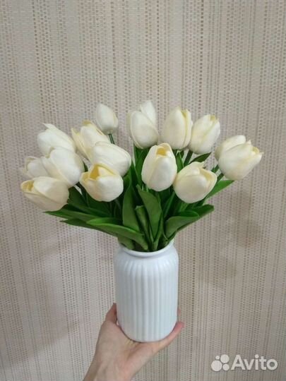 Букет из тюльпанов