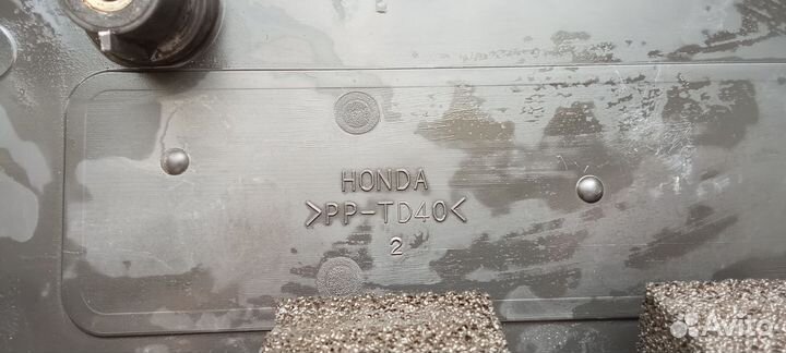 Крышка двигателя honda