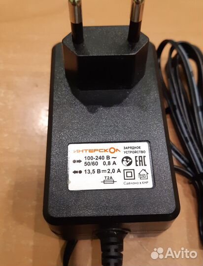 Зарядное устройство для 10В шуруповертов Интерскол