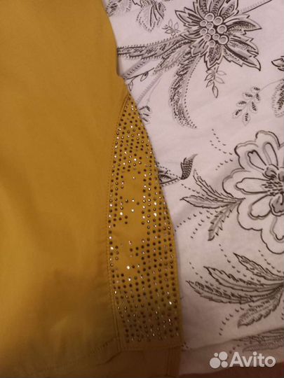 Платье рубашка 56 размера нежно горчичного цвета