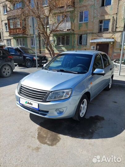 LADA Granta 1.6 AT, 2012, 130 000 км