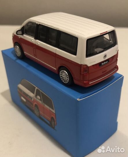 1/64 Volkswagen Multivan T6