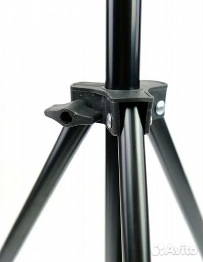 Штатив для телефона с лампой