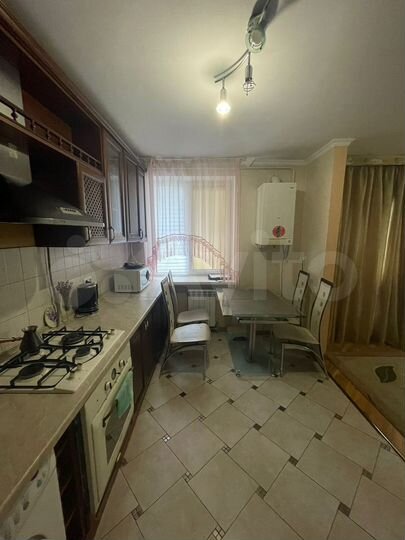 3-к. квартира, 65 м², 1/9 эт.