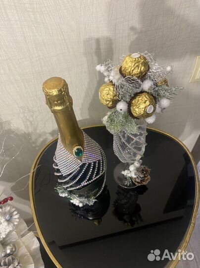 Оформление праздничного шампанского