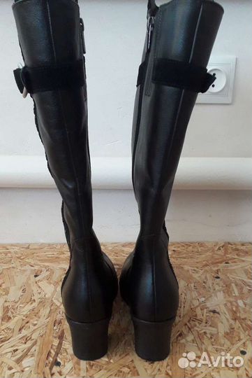 Зимние женские сапоги(новые)