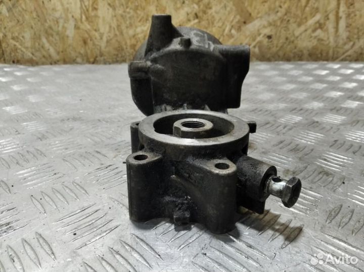 Кронштейн масляного фильтра Nissan Navara d40