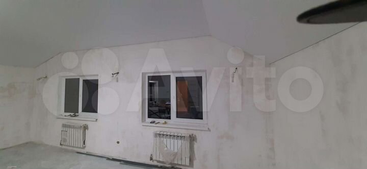 Дом 370 м² на участке 7 сот.