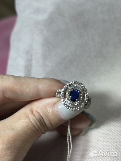 Серебряное кольцо с натуральным сапфиром