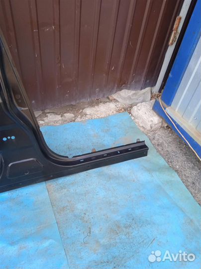 Стойка кузова центральная с частью порога Toyota