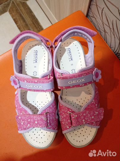 Сандалии для девочки