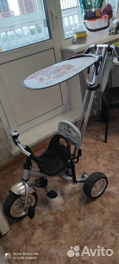 Трехколесный детский велосипед с ручкой бу