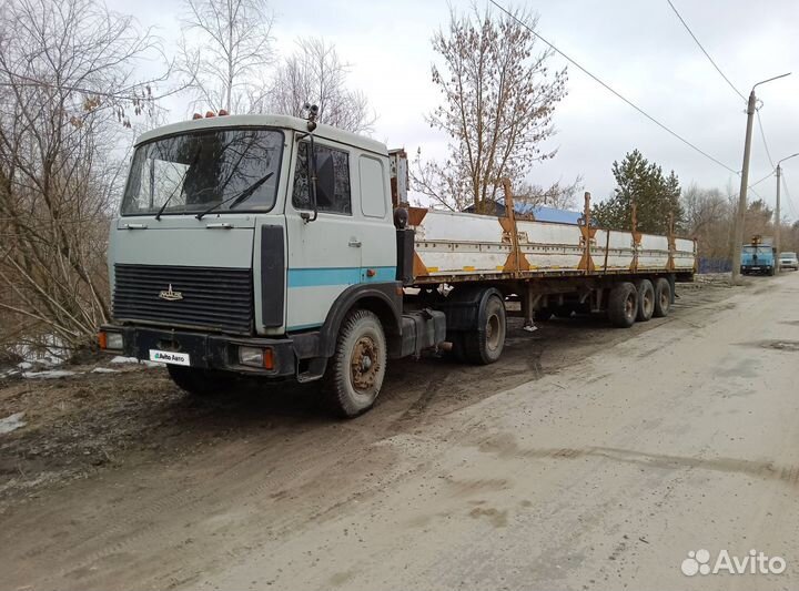 МАЗ 54323-032 с полуприцепом, 2000