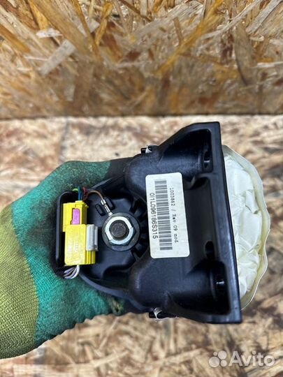 Подушка безопасности (в торпедо) Audi Q7 4L 3.0