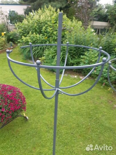 Опора для цветов металлическая
