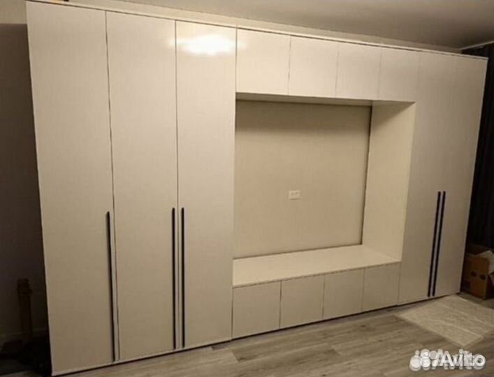 Шкаф угловой белый глянец холодный 210 на 90