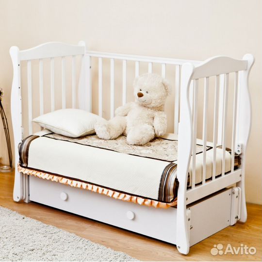 Детская кроватка с продольным маятником Уралочка
