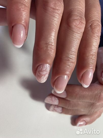 Маникюр педикюр