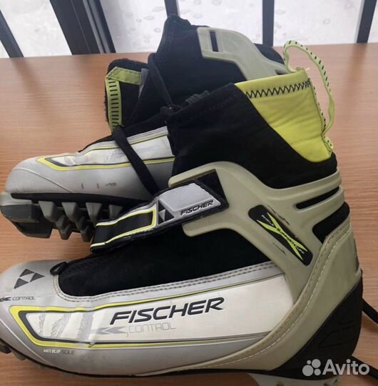 Лыжные ботинки Fisher control