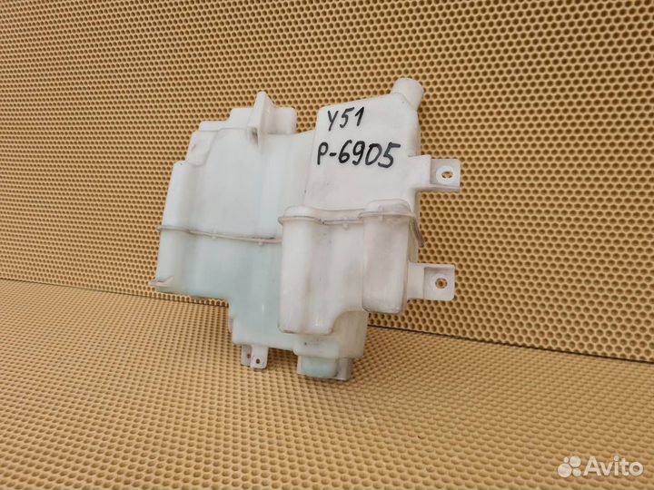 Бачок омывателя передний Infiniti M Q70 Y51