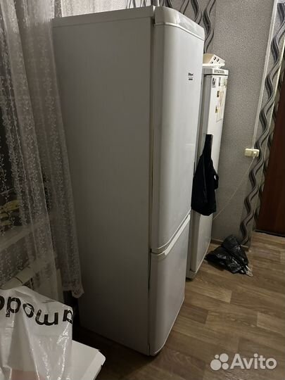 Холодильник ariston