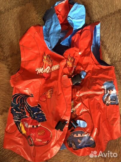 Детский спасательный жилет