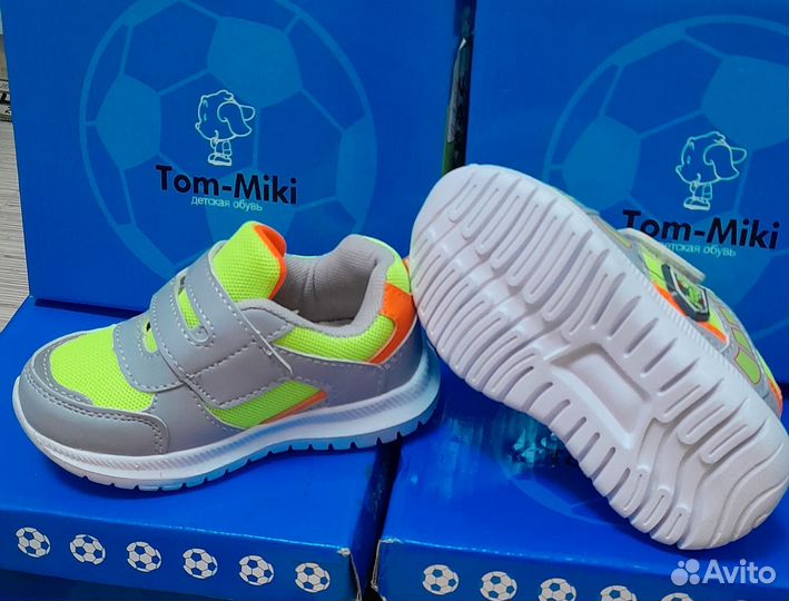 Tom.miki,кроссовки новые, р.22,22(14см)