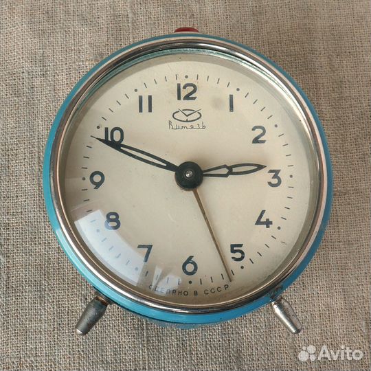 Будильник механический Витязь 1980е СССР винтаж