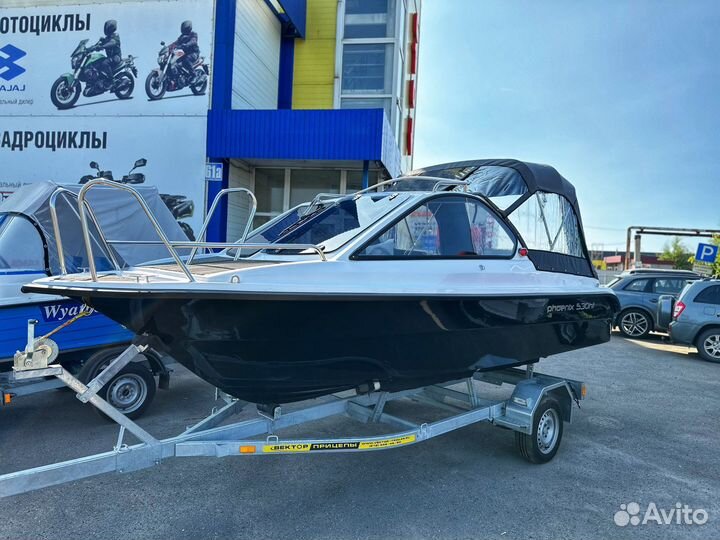 Катер Phoenix 530 HT