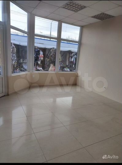 Торговая площадь, 28 м²