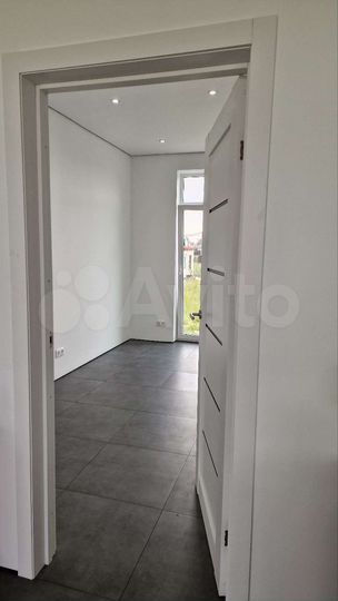 Дом 195 м² на участке 14 сот.