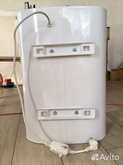 Бойлер electrolux EWH 30 Centurio IQ 2.0
