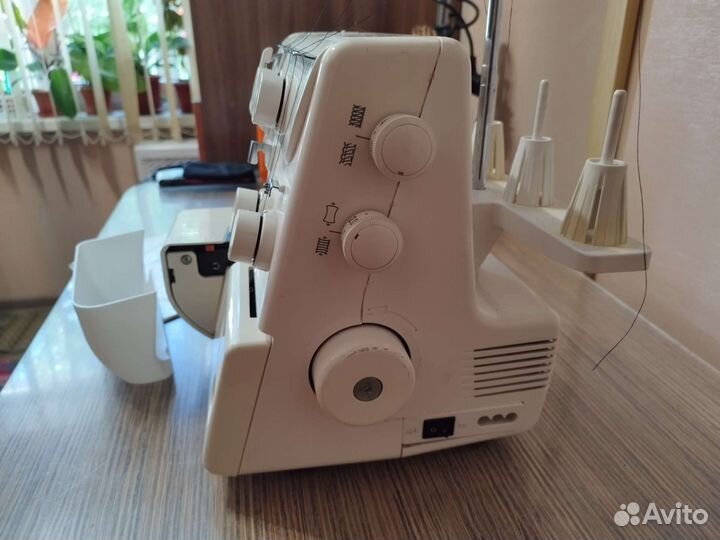 Оверлок Janome модель Т-34