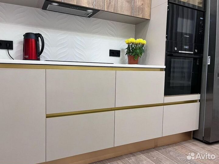 Кухня под потолок