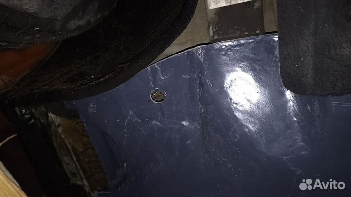 Защита днища Ауди Q3 из стеклопластика вечные