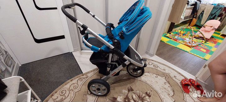 Коляска-трансформер со сменным модулем