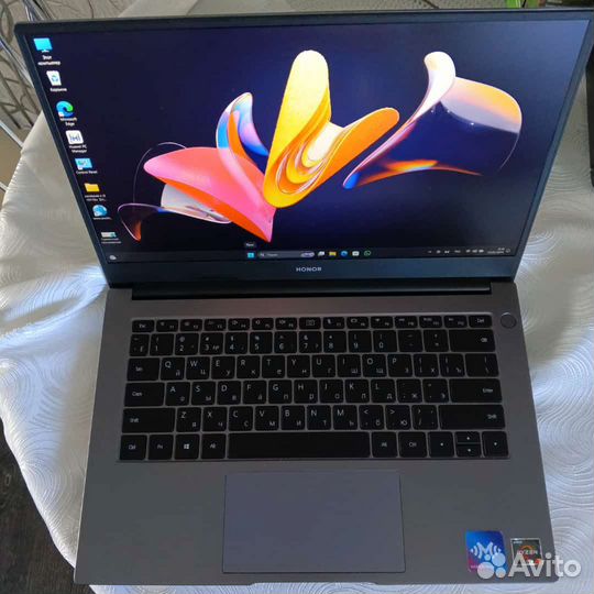 Ноутбук Honor magicbook 14