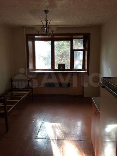 Комната 13 м² в 5-к., 3/5 эт.