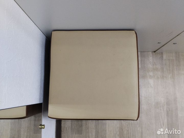 Пуфик в прихожую, кож.зам