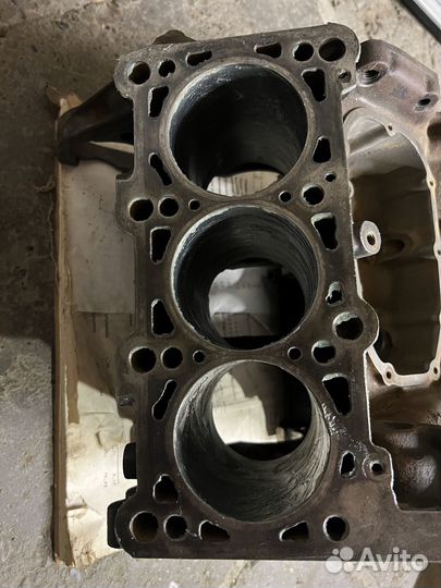 Блок двигателя AAH. Ауди100, А6 С4. 2,8; 2,6