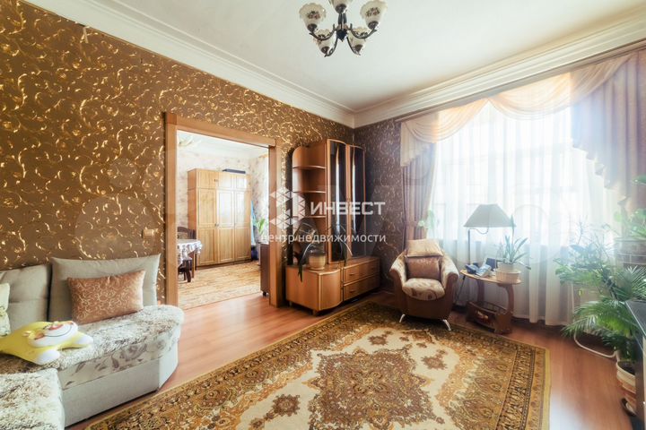 Комната 31,8 м² в 7-к., 2/2 эт.
