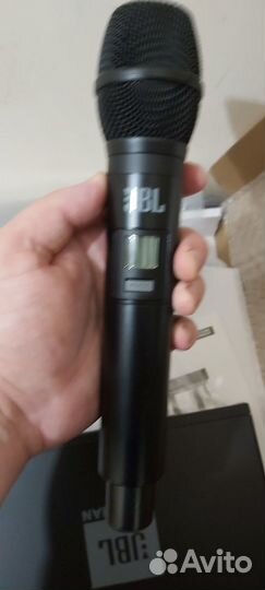 Радиомикрофоны JBL база и 2 радиомикрофона