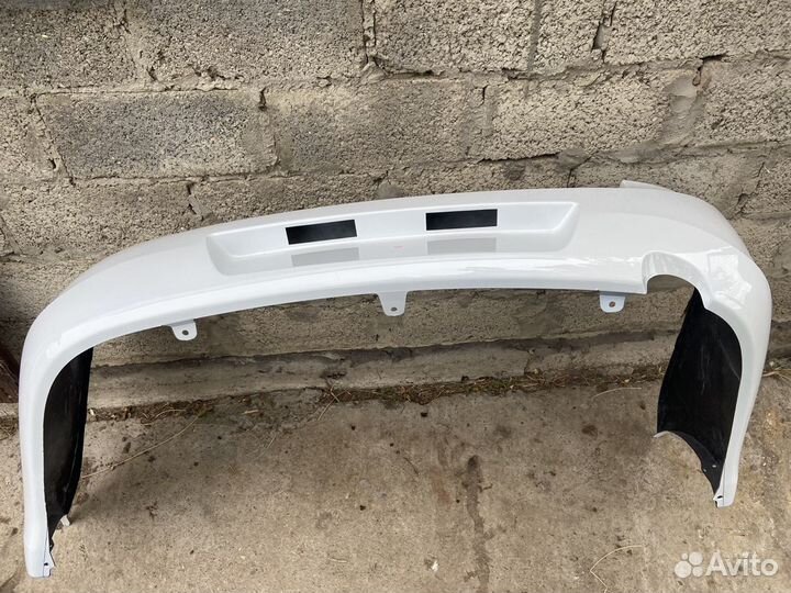 Задний бампер на гранту