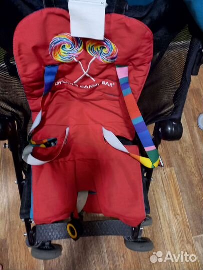 Коляска прогулочная Maclaren volo