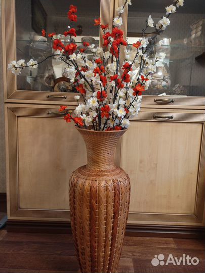 Ваза напольная плетеная