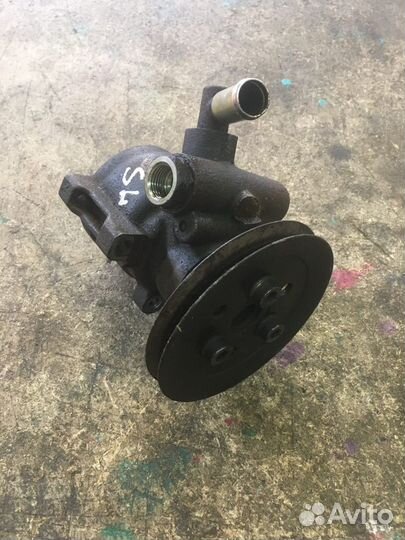 Насос гура VW 1H0 422 155D