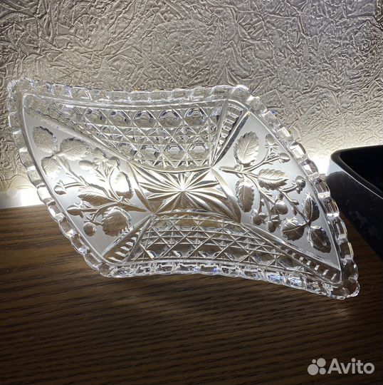 Ваза хрустальная