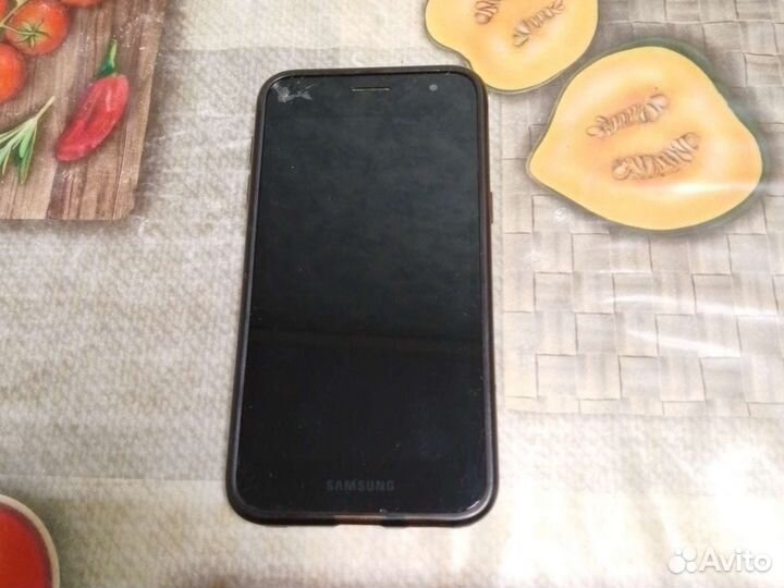 Телефон Samsung