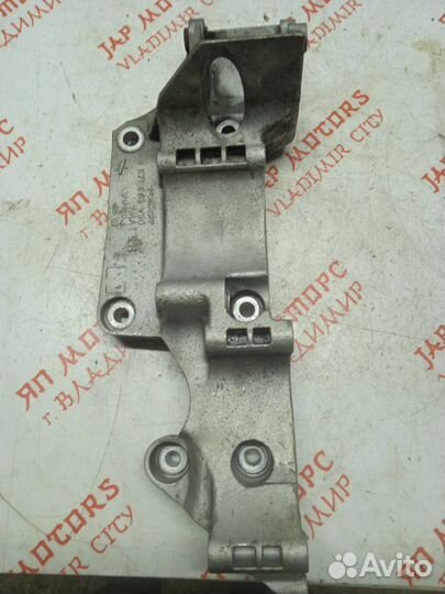 Кронштейн генератора Audi A3 8L AQA 2001